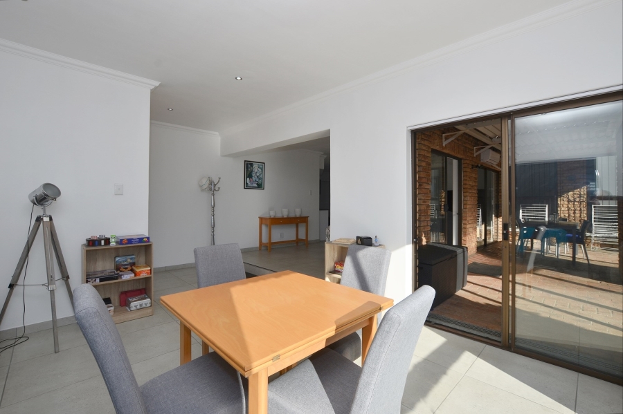 3 Bedroom Property for Sale in Everglen Western Cape